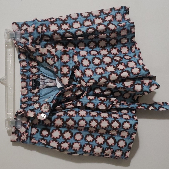 NWT Loft Shorts - Picture 4 of 5